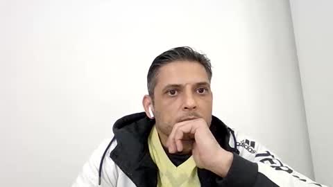 Snapshot of malledepampa chatting on November 14, 8:57 am malledepampa online show from November 14, 8:57 am