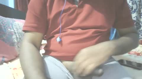 Snapshot of mallik63040 chatting on December 18, 5:52 pm Sree0703 online show from December 18, 5:52 pm