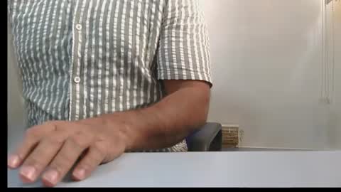 Snapshot of mallualex chatting on July 31, 10:03 am mallualex online show from July 31, 10:03 am