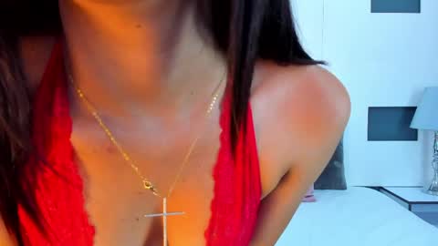 Snapshot of malori_velvet chatting on April 11, 12:09 pm MALORI online show from April 11, 12:09 pm