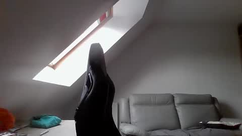 Snapshot of malou2927 chatting on December 30, 12:31 pm breton online show from December 30, 12:31 pm