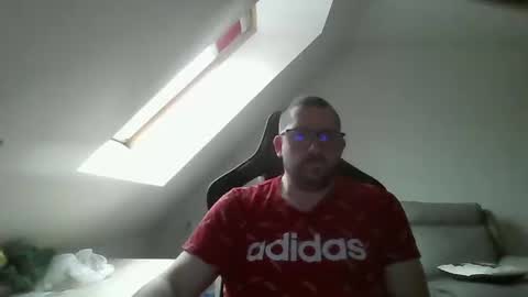 Snapshot of malou2927 chatting on January 22, 9:46 am breton online show from January 22, 9:46 am