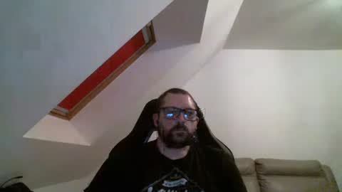 Snapshot of malou2927 chatting on May 19, 7:53 pm breton online show from May 19, 7:53 pm