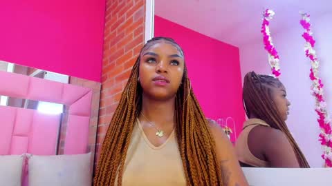 Snapshot of malu_horny_69 chatting on December 29, 11:29 am Melanie online show from December 29, 11:29 am