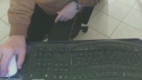 maly246 online show from January 13, 9:03 am