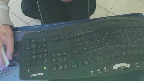 maly246 online show from March 15, 8:09 am