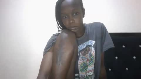 mamaa online show from October 22, 1:33 pm