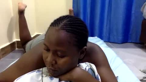 Snapshot of mamasita2023 chatting on November 23, 6:30 pm mamasita2023 online show from November 23, 6:30 pm