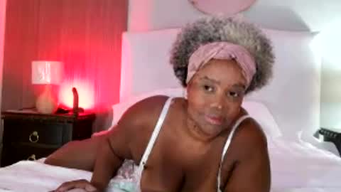 Snapshot of mamigilf66 chatting on June 28, 9:26 am mamigilf66 online show from June 28, 9:26 am