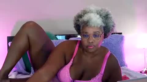 Snapshot of mamigilf66 chatting on August 1, 10:58 am mamigilf66 online show from August 1, 10:58 am