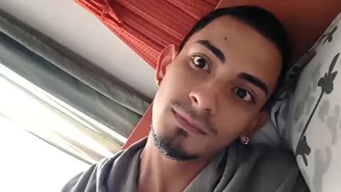 Mickey online show from April 3, 5:33 pm