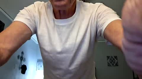 man4latinimennow online show from May 24, 4:28 am