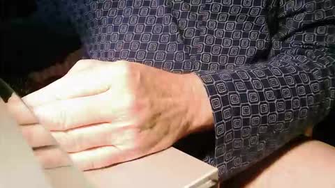 Snapshot of man4women4 chatting on November 3, 6:14 am TS online show from November 3, 6:14 am