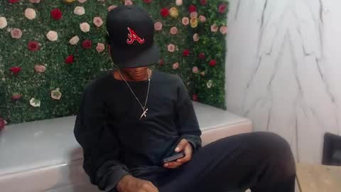 man_sant11 online show from June 7, 2:21 pm