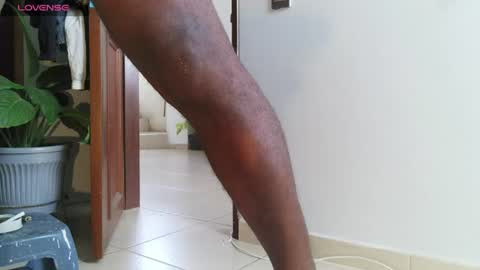 Snapshot of manblackbig45 chatting on June 30, 2:40 pm manblackbig45 online show from June 30, 2:40 pm