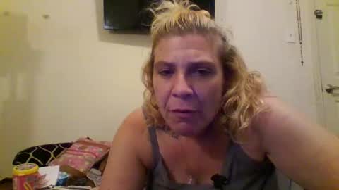 mindy22 online show from May 3, 9:37 am