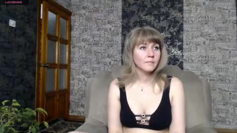 Snapshot of mandy_foxxx chatting on May 2, 10:42 am Mandy online show from May 2, 10:42 am