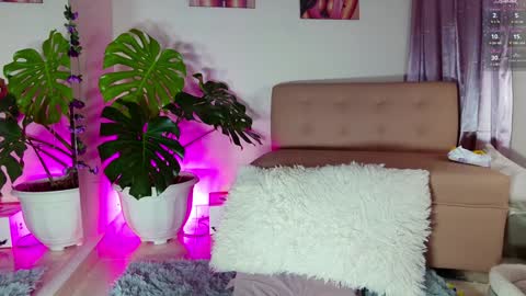 Snapshot of mandy_l33_ chatting on December 31, 11:06 pm mandy_l33_ online show from December 31, 11:06 pm