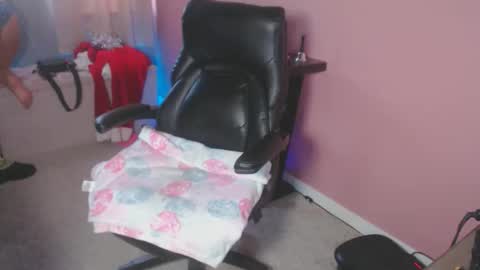 Snapshot of mandybabyxxx chatting on November 30, 7:07 pm MandyBabyXXX online show from November 30, 7:07 pm