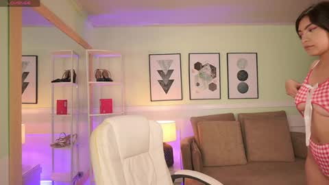 Mandy Collins online show from April 20, 11:35 am