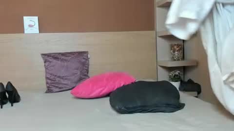 MandyMansion online show from April 1, 9:12 pm