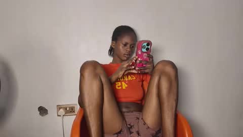 Snapshot of mandymia chatting on November 3, 5:25 pm mandymia online show from November 3, 5:25 pm