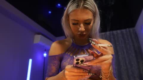 Snapshot of mandypeas chatting on October 8, 6:55 am Anto Lovense is Active My pleasure is in your hands Private is Open online show from October 8, 6:55 am