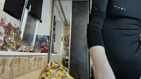 Mandy online show from March 28, 5:45 pm