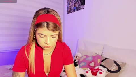 Snapshot of manelyk_10 chatting on February 11, 8:58 pm online show from February 11, 8:58 pm