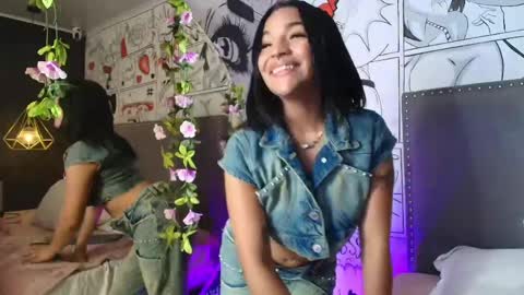 Snapshot of manelyk_evanss chatting on May 13, 6:16 pm manelyk_evanss online show from May 13, 6:16 pm