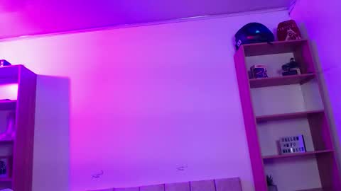 Danny online show from December 22, 1:57 am