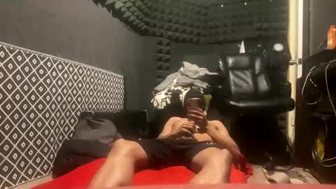 Snapshot of mani4sexy chatting on February 1, 1:04 am Mani4sexy online show from February 1, 1:04 am