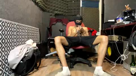 Snapshot of mani4sexy chatting on February 12, 4:57 pm Mani4sexy online show from February 12, 4:57 pm