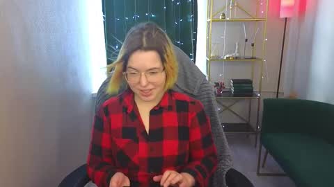 manic_pixie_ online show from January 26, 11:06 am