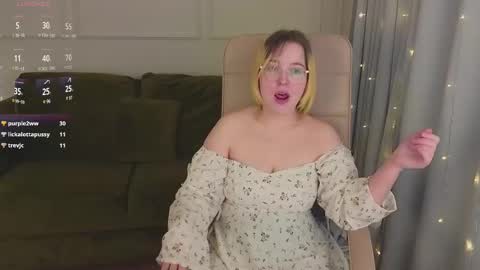 manic_pixie_ online show from January 30, 1:53 pm