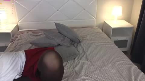 manic_pixie_ online show from February 26, 4:24 pm