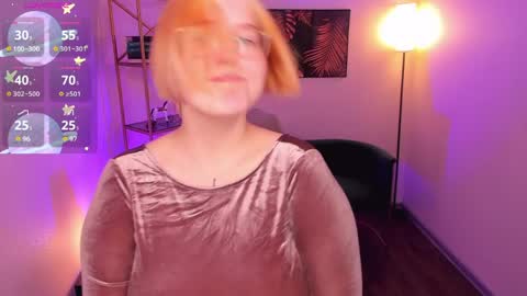 manic_pixie_ online show from April 9, 3:28 pm