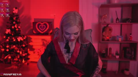 Amelie online show from January 8, 8:29 pm