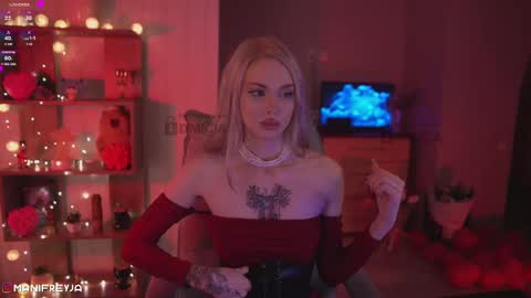 Amelie online show from March 11, 7:25 pm