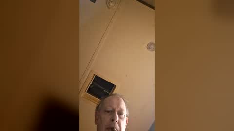 Snapshot of manna558737479640 chatting on August 2, 4:55 am manna558737479640 online show from August 2, 4:55 am