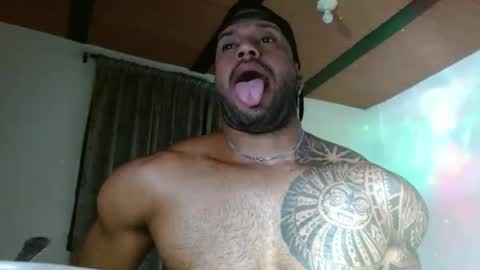 Manolo online show from April 9, 11:15 am