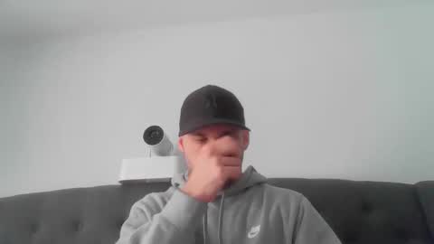 Snapshot of manop01 chatting on March 22, 2:31 pm manop01 online show from March 22, 2:31 pm