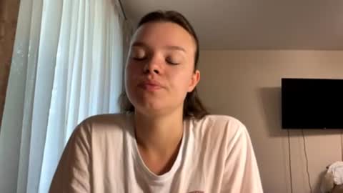Snapshot of mansturgis chatting on August 6, 7:32 am mansturgis online show from August 6, 7:32 am