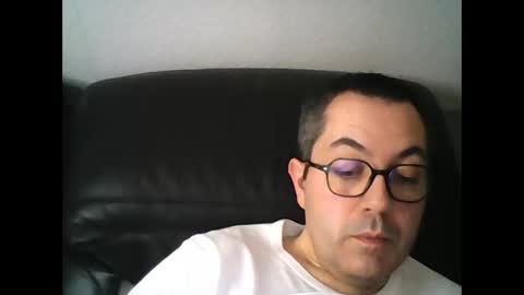 Snapshot of manu5933 chatting on February 7, 4:24 pm manu5933 online show from February 7, 4:24 pm