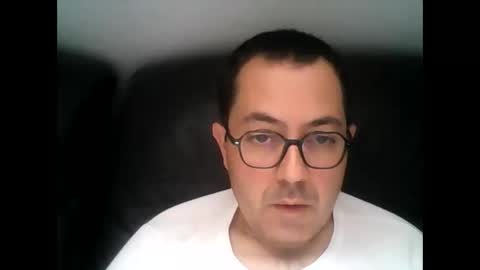 Snapshot of manu5933 chatting on October 29, 12:18 pm manu5933 online show from October 29, 12:18 pm