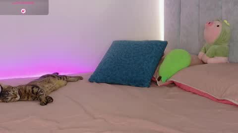 Manu  online show from April 21, 6:01 pm