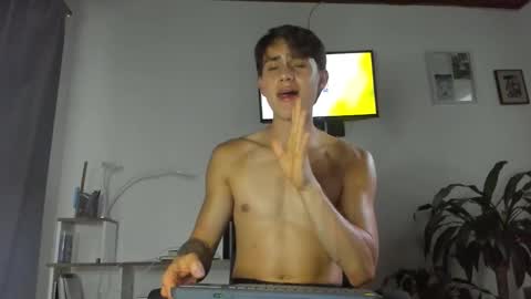 manucute 23  online show from September 21, 10:11 pm