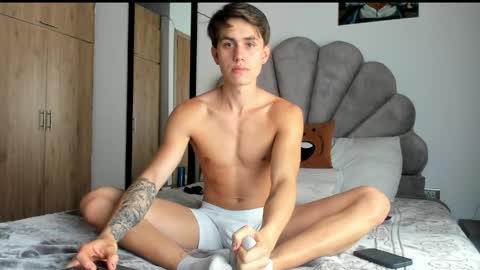 Snapshot of manucute_23_ chatting on April 28, 2:33 pm manucute 23 online show from April 28, 2:33 pm