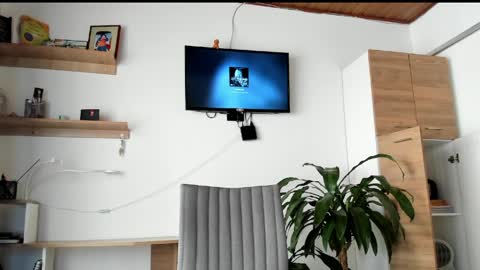 Snapshot of manucute_23_ chatting on May 3, 2:56 pm manucute 23 online show from May 3, 2:56 pm