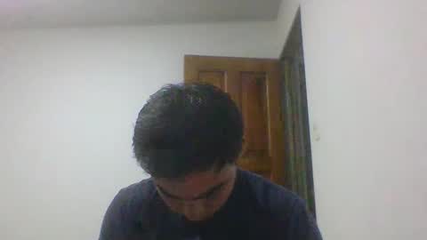 Snapshot of manuel9810 chatting on March 16, 12:17 am manuel9810 online show from March 16, 12:17 am